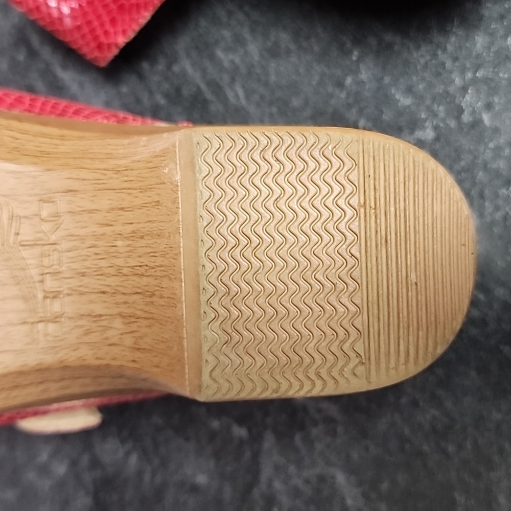 Dansko Sandals - Picture 5 of 8